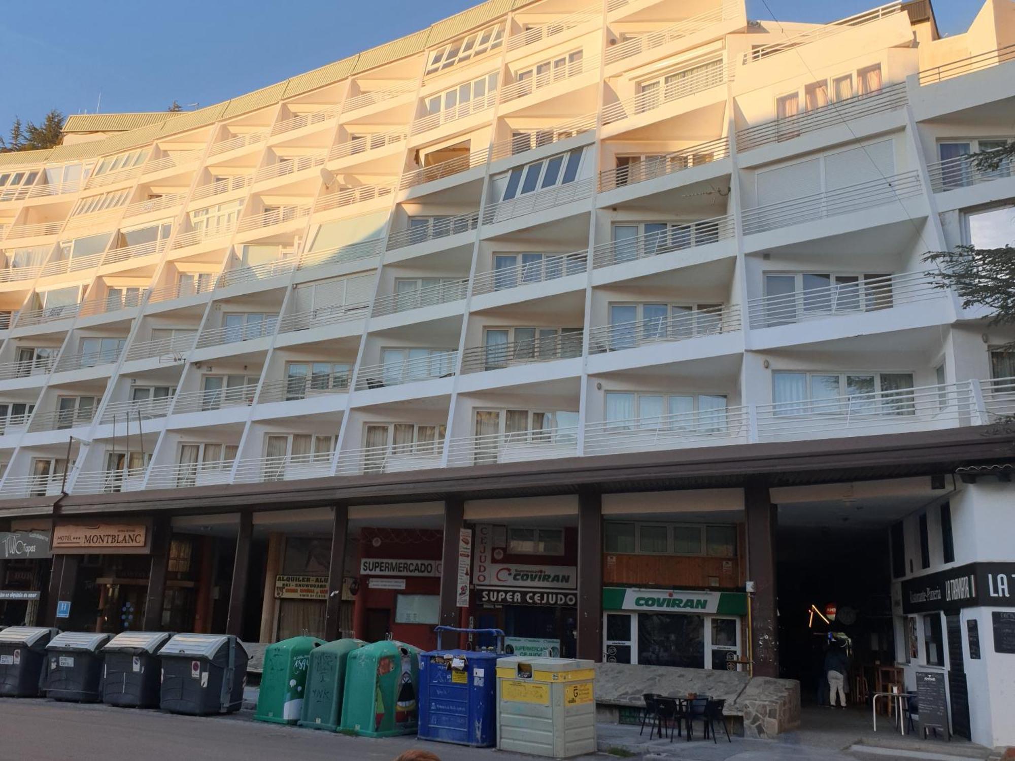 Ferienwohnung Atico Montblanc Zona Baja Sierra Nevada Exterior foto